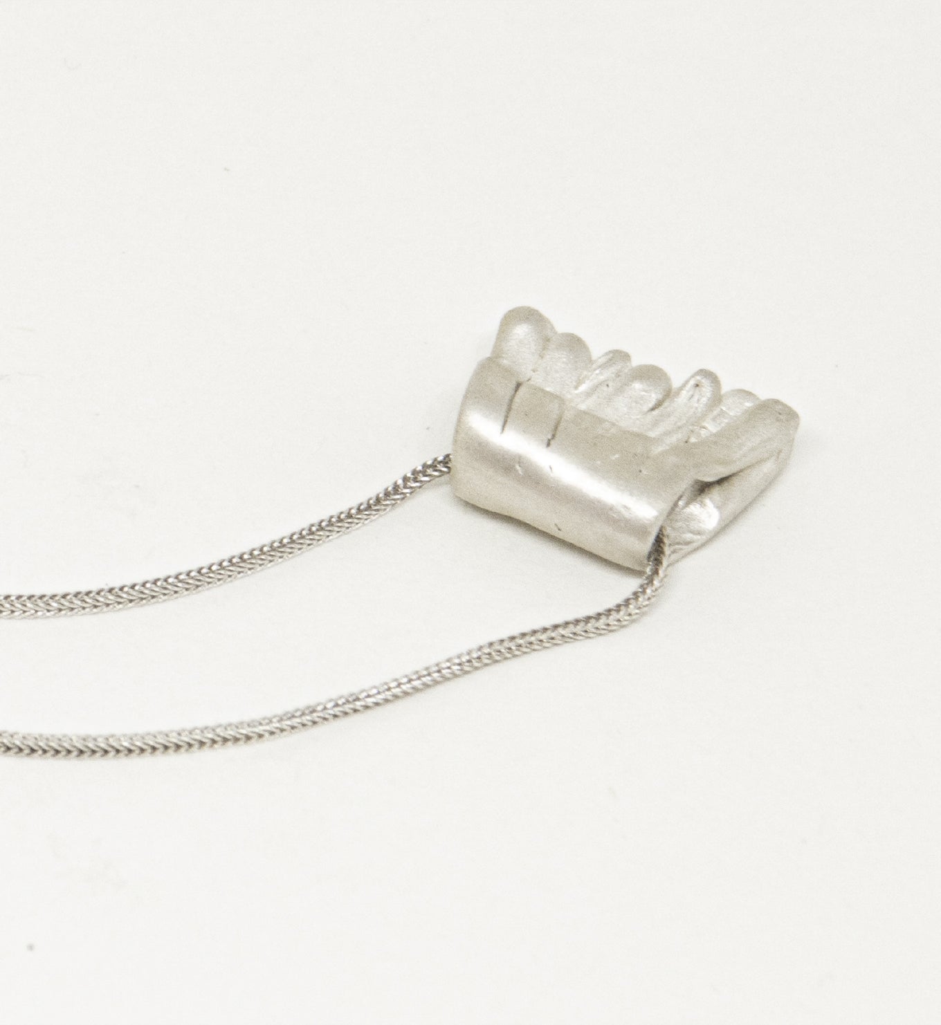 Little Anemonae pendant necklace